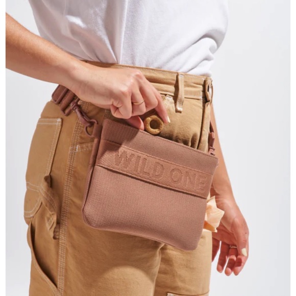 Wild One Dog Treat Pouch Cocoa - Picture 5 of 9